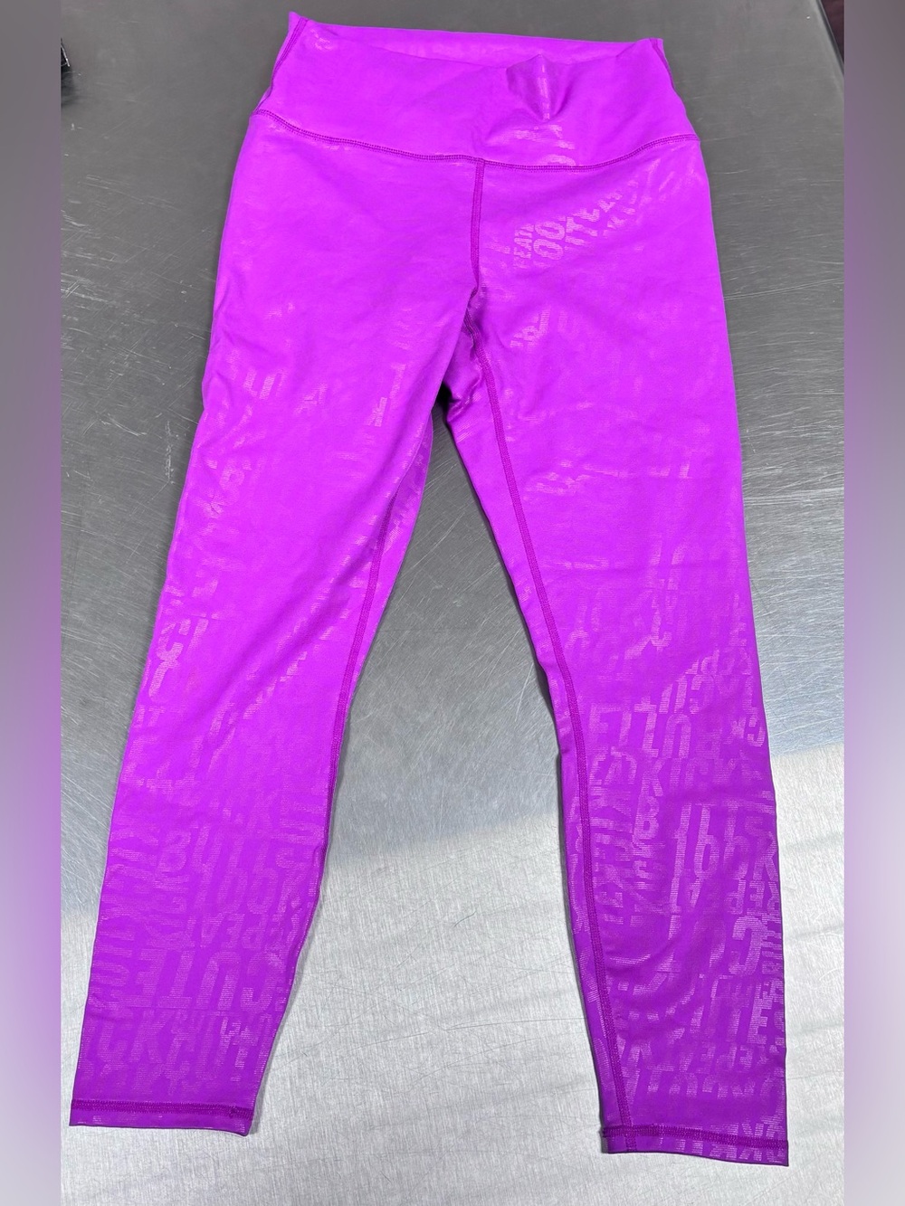 Fabletics PowerHold High-Waisted pink/Purple Graphic Leggings Women’s Small